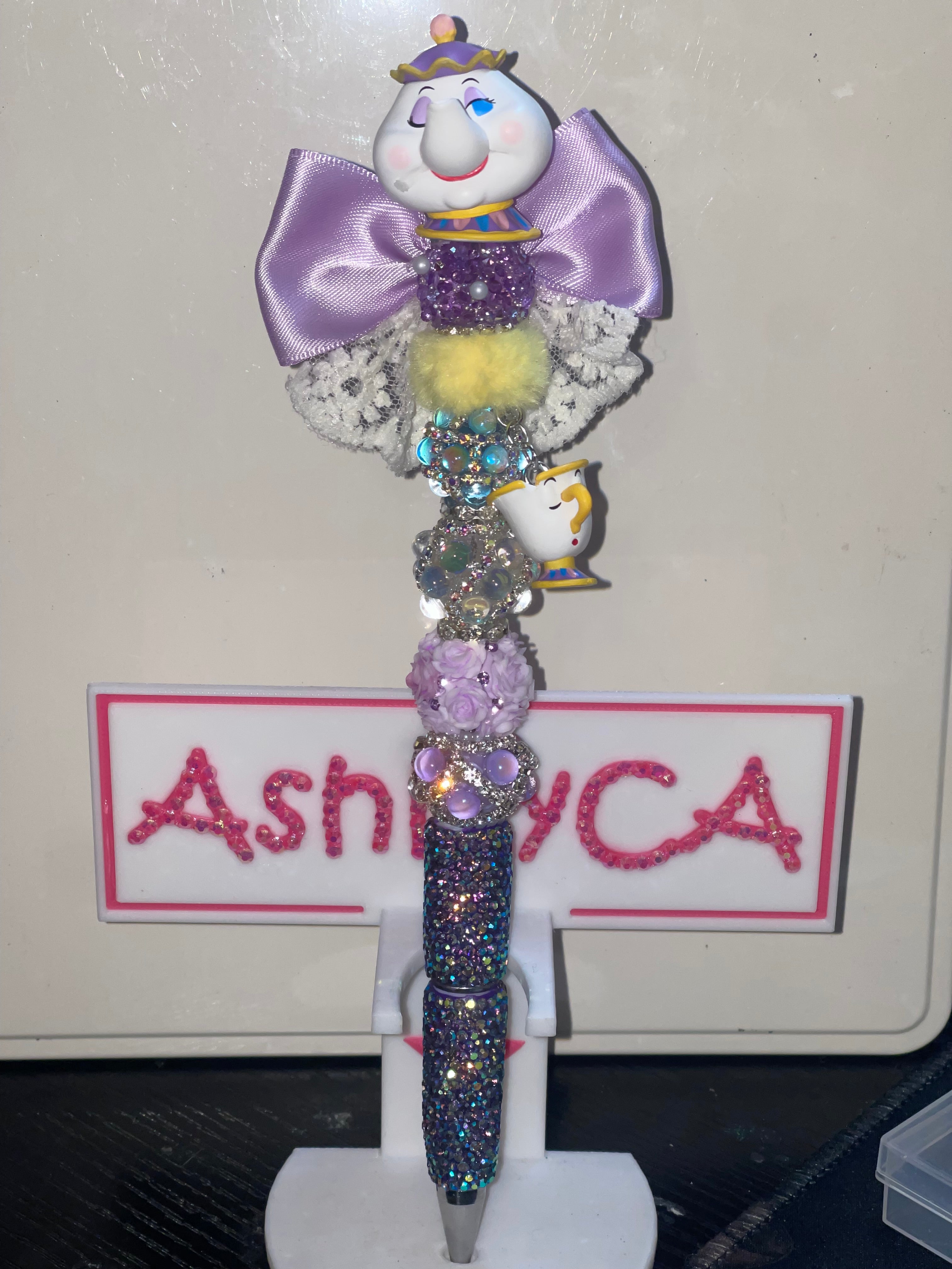 Mrs. Potts & Chip Beaded Pen
